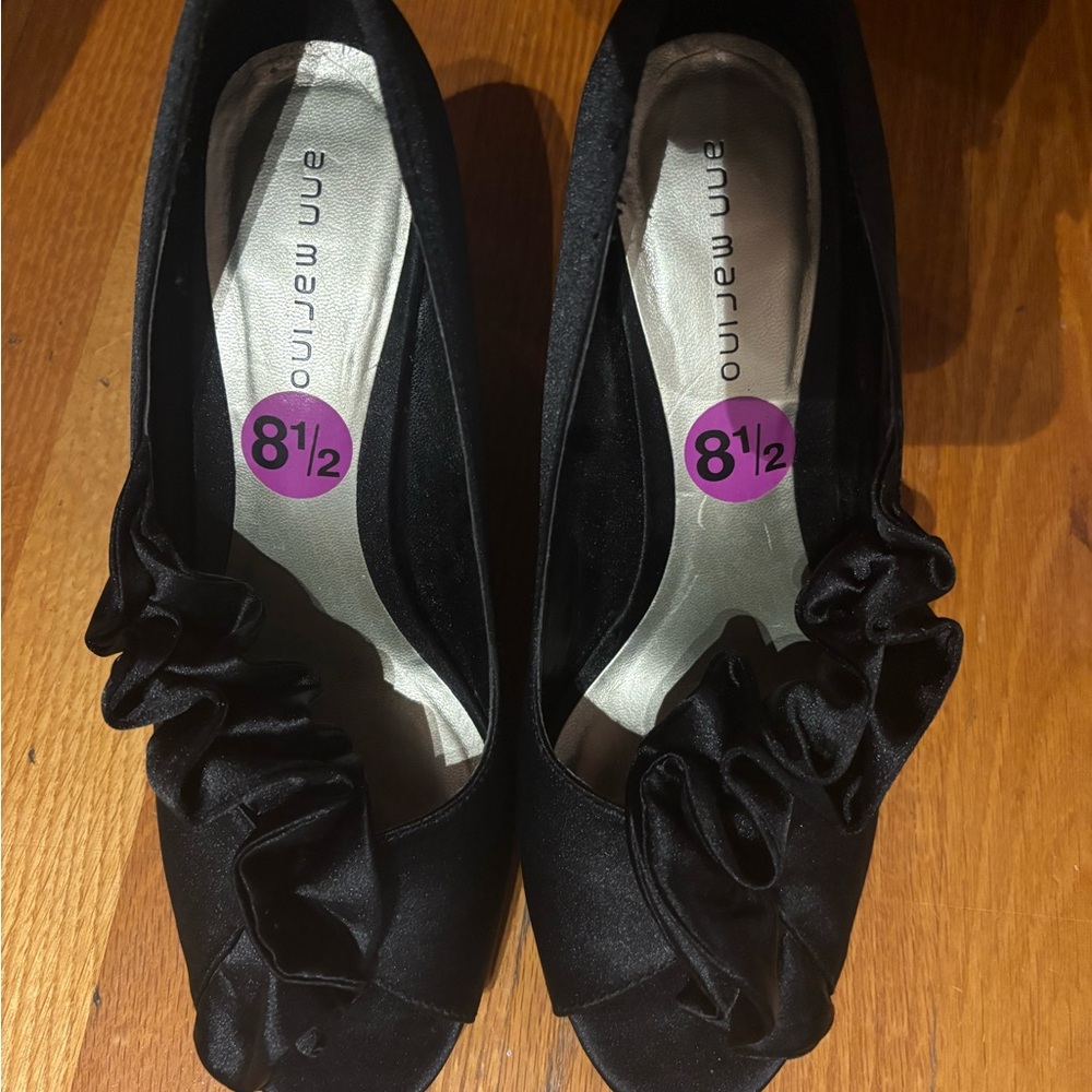 Ann Marino Black Heels with Elegant Ruffled Detail